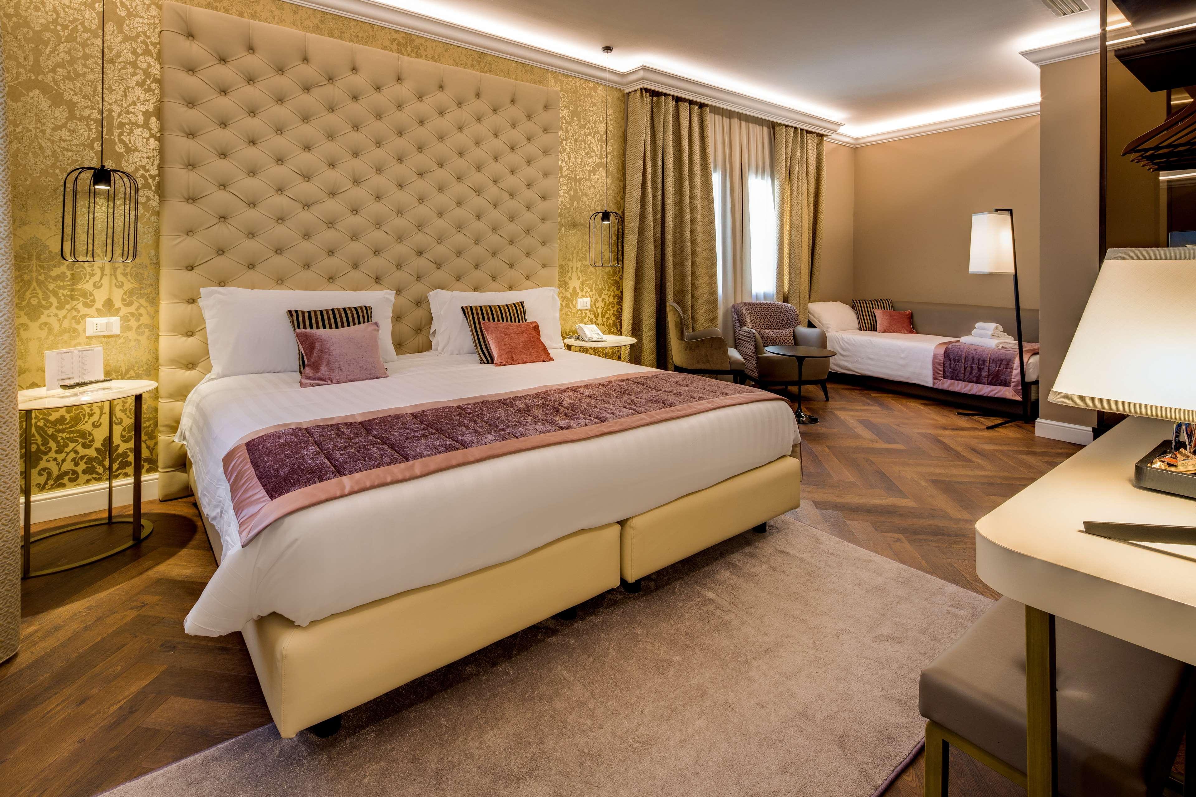 Bw Premier Collection Chc Continental Hotel Venecia